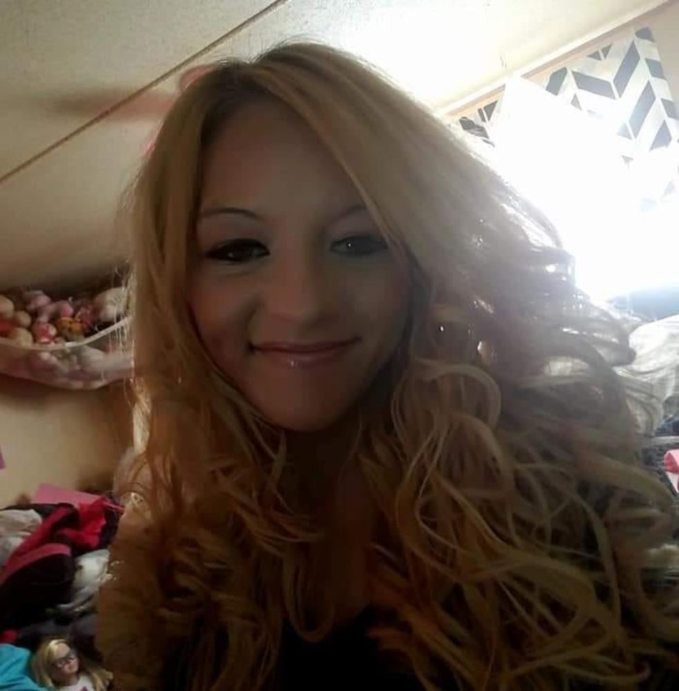 Meet your Posher, Crystal